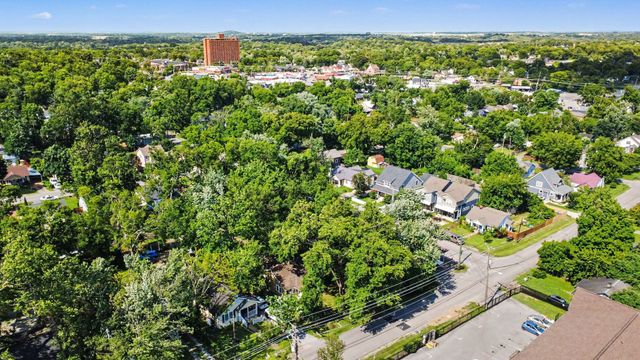 520 Veritas St, Nashville, TN 37211