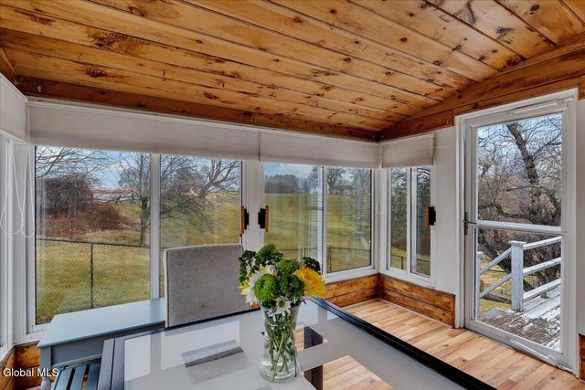 51 Par Circle, Albany, NY 12208