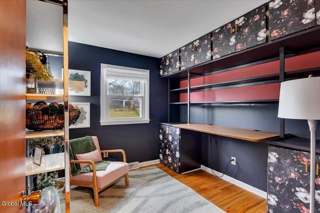 51 Par Circle, Albany, NY 12208