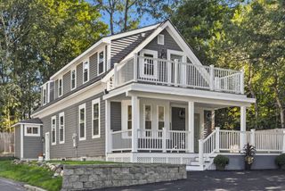 8 Wilmington Road, Burlington, MA 01803