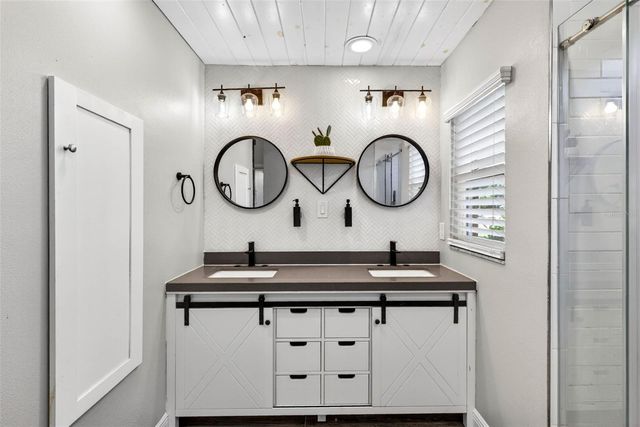 6282 BONAVENTURE COURT, Sarasota, FL 34243