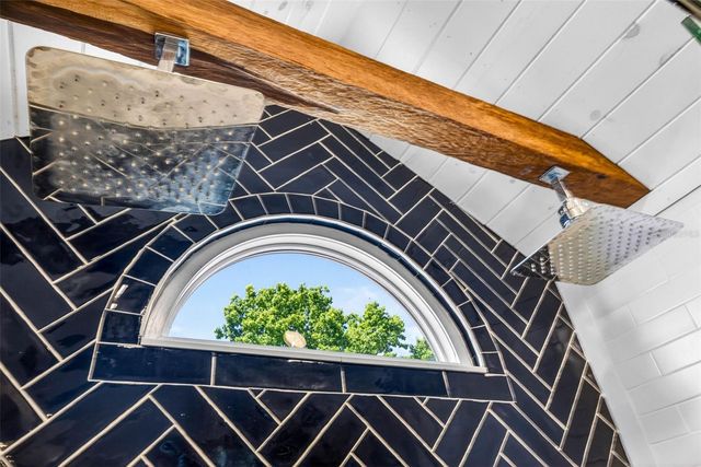 6282 BONAVENTURE COURT, Sarasota, FL 34243