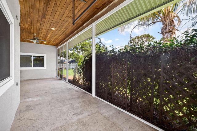 6282 BONAVENTURE COURT, Sarasota, FL 34243
