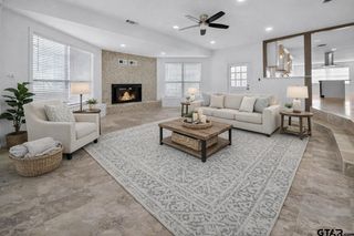 109 Maxine St, Mineola, TX 75773