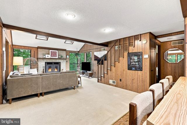 22 LISKEY LN, Hedgesville, WV 25427