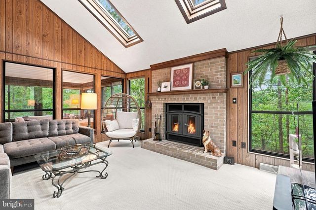 22 LISKEY LN, Hedgesville, WV 25427