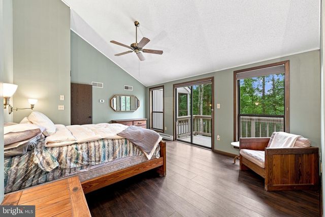 22 LISKEY LN, Hedgesville, WV 25427