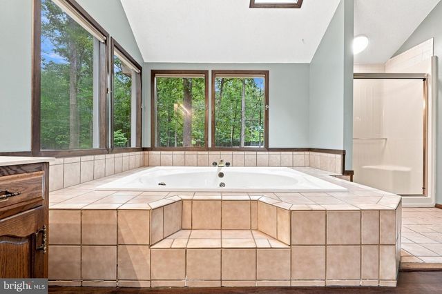 22 LISKEY LN, Hedgesville, WV 25427