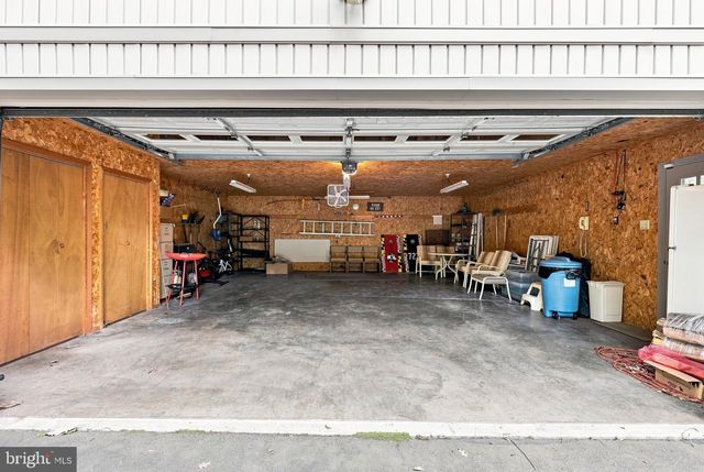 22 LISKEY LN, Hedgesville, WV 25427