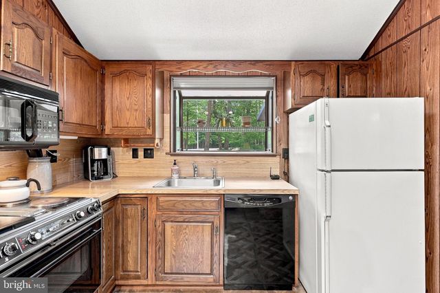 22 LISKEY LN, Hedgesville, WV 25427