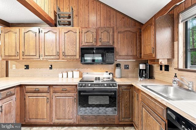 22 LISKEY LN, Hedgesville, WV 25427