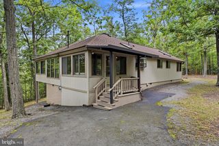 22 LISKEY LN, Hedgesville, WV 25427