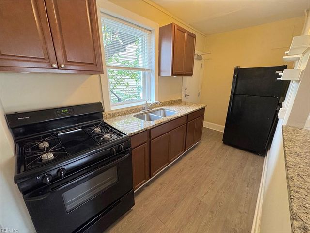 1217 Colonial Ave Apt B3, Norfolk, VA 23517