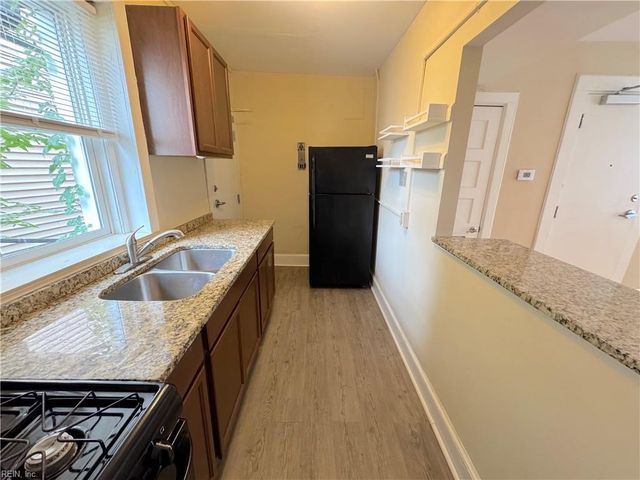 1217 Colonial Ave Apt B3, Norfolk, VA 23517