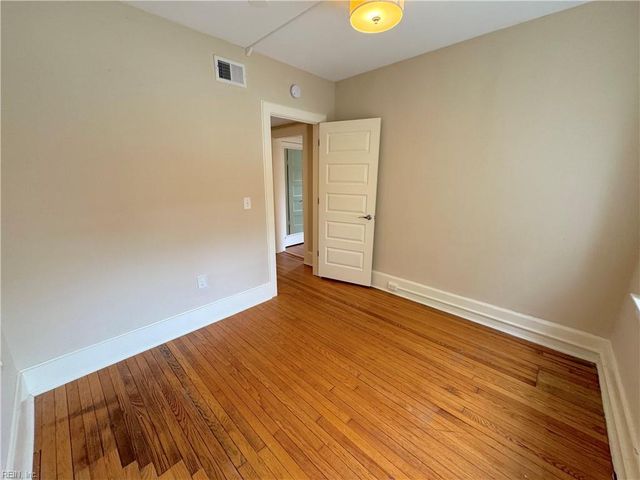 1217 Colonial Ave Apt B3, Norfolk, VA 23517