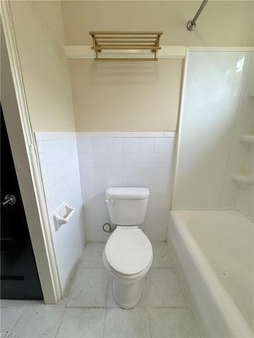 1217 Colonial Ave Apt B3, Norfolk, VA 23517