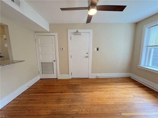 1217 Colonial Ave Apt B3, Norfolk, VA 23517