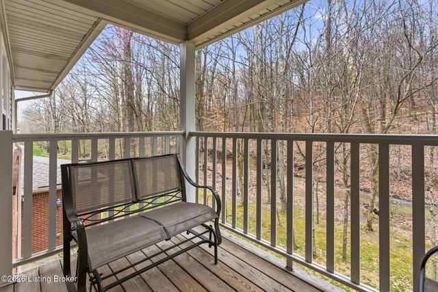 9106 Hawthorne Pointe Dr 202, Louisville, KY 40272