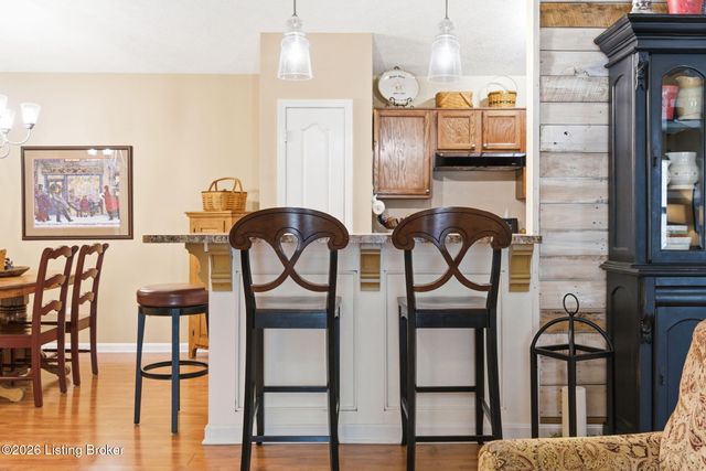 9106 Hawthorne Pointe Dr 202, Louisville, KY 40272