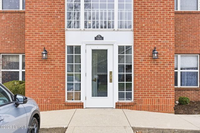 9106 Hawthorne Pointe Dr 202, Louisville, KY 40272