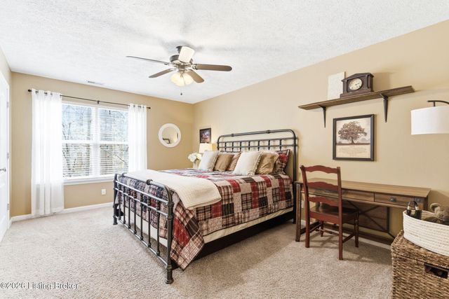 9106 Hawthorne Pointe Dr 202, Louisville, KY 40272