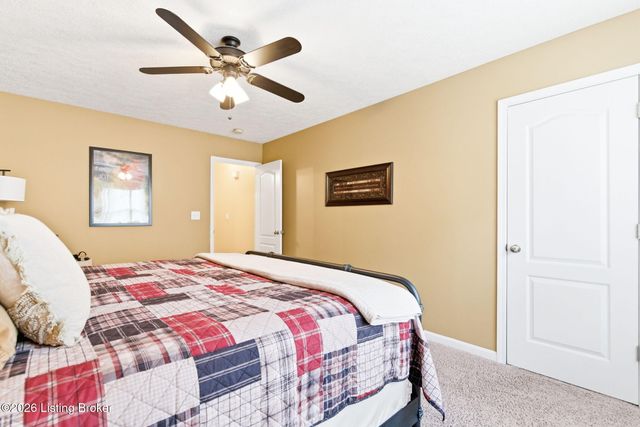 9106 Hawthorne Pointe Dr 202, Louisville, KY 40272