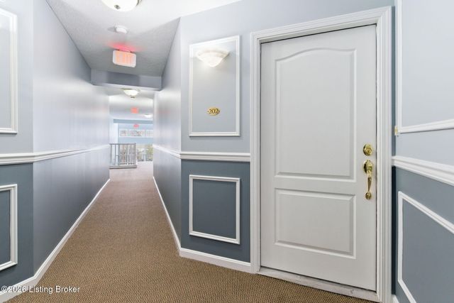 9106 Hawthorne Pointe Dr 202, Louisville, KY 40272