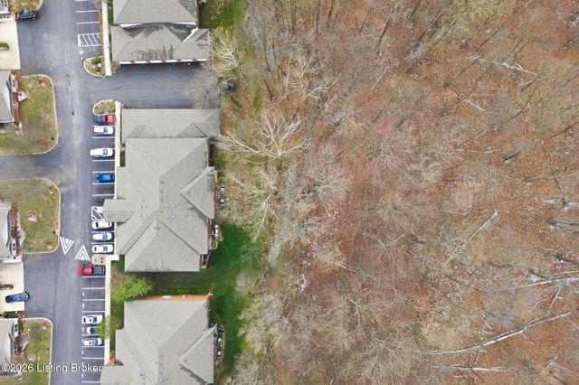 9106 Hawthorne Pointe Dr 202, Louisville, KY 40272