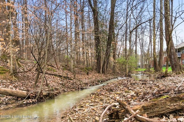 9106 Hawthorne Pointe Dr 202, Louisville, KY 40272