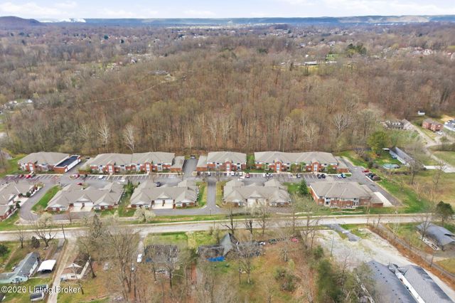 9106 Hawthorne Pointe Dr 202, Louisville, KY 40272