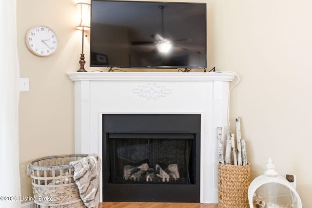 9106 Hawthorne Pointe Dr 202, Louisville, KY 40272