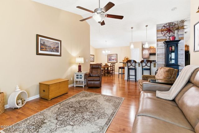 9106 Hawthorne Pointe Dr 202, Louisville, KY 40272