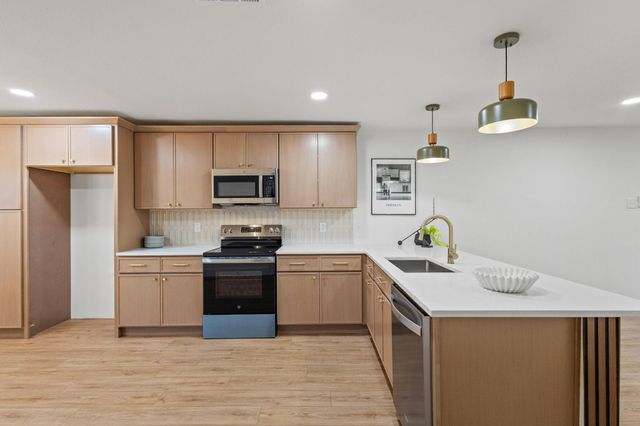 1609 W Woodard Street, Denison, TX 75020