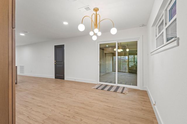 1609 W Woodard Street, Denison, TX 75020