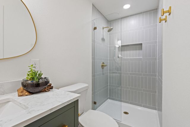1609 W Woodard Street, Denison, TX 75020