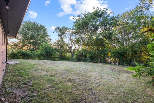 1609 W Woodard Street, Denison, TX 75020