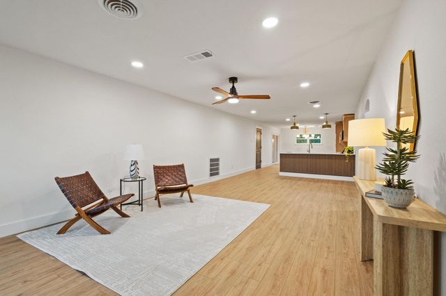 1609 W Woodard Street, Denison, TX 75020