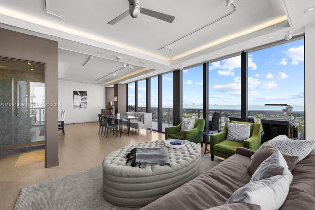 5875 Collins Ave PH-7, Miami Beach, FL 33140