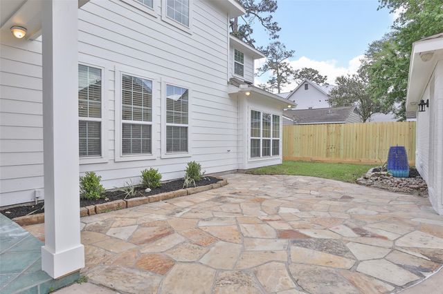 979 W 43rd Street, Houston, TX 77018