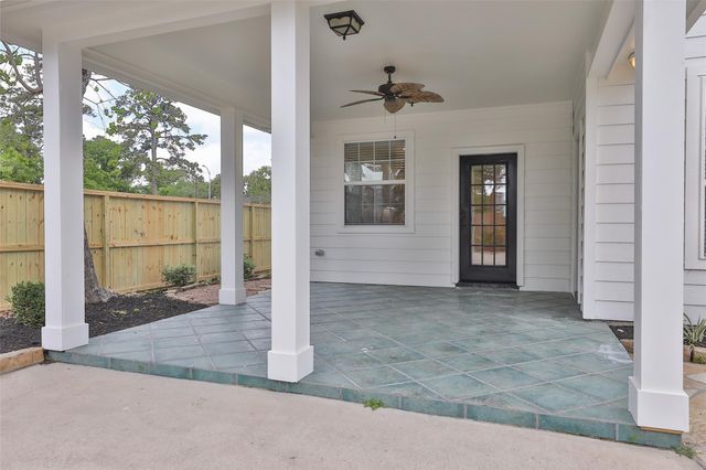 979 W 43rd Street, Houston, TX 77018