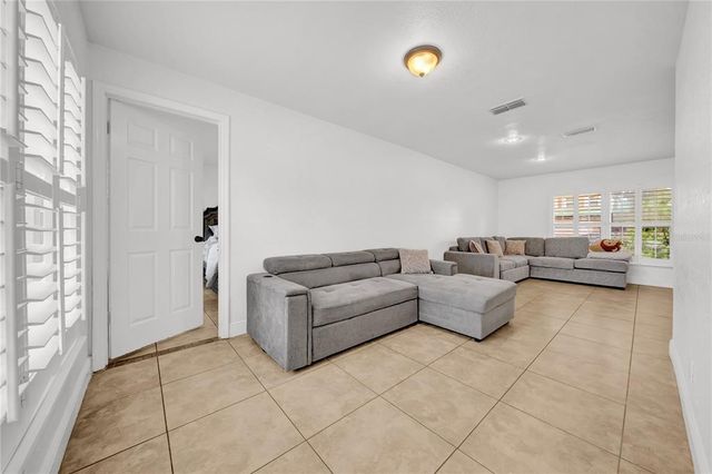 12402 84TH WAY, Largo, FL 33773