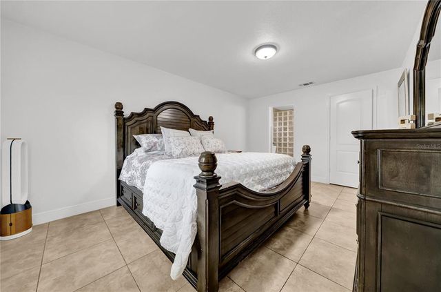 12402 84TH WAY, Largo, FL 33773
