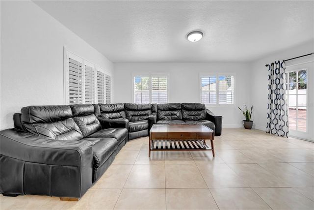 12402 84TH WAY, Largo, FL 33773