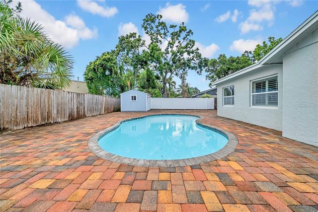 12402 84TH WAY, Largo, FL 33773