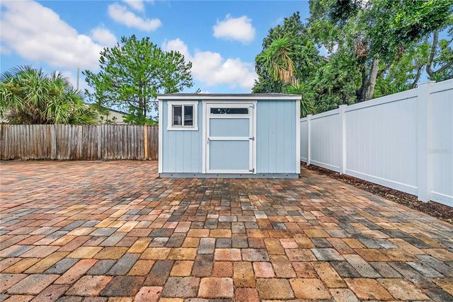 12402 84TH WAY, Largo, FL 33773