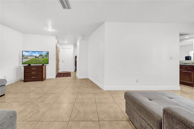 12402 84TH WAY, Largo, FL 33773