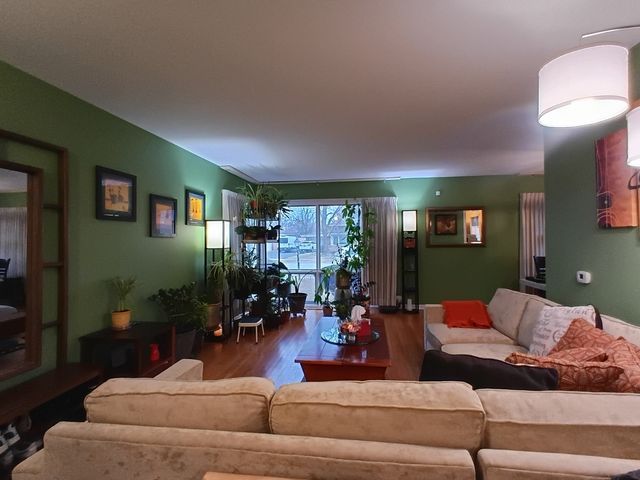 226 Fernwood Lane, Glenview, IL 60025