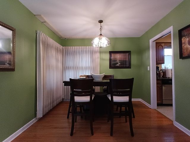 226 Fernwood Lane, Glenview, IL 60025