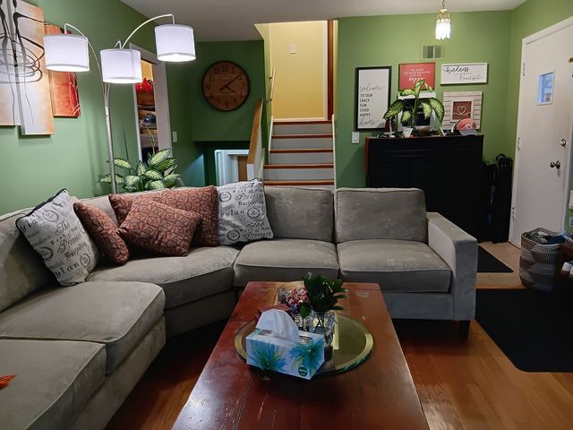 226 Fernwood Lane, Glenview, IL 60025