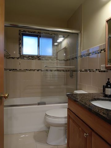 226 Fernwood Lane, Glenview, IL 60025